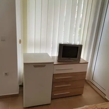 Къща За Гости Мими * Achtopol